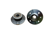 10531030 / RM931118 / The rear wheels of Roewe Clever.