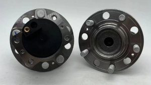 3503230-W03 / RM931070R / The right rear wheel of the 2017 - model Changan CS35.