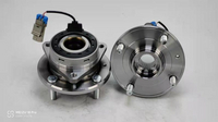 9013765 / RM930511 / The front wheel of the 2013 Chevrolet Epica.