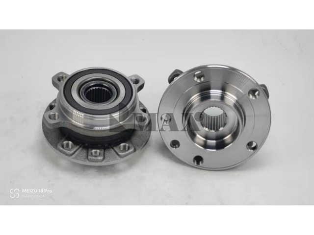 68141123AC / RM930333 / The front wheels of the Jeep Cherokee