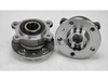 31360027 / RM930221 / The rear wheels of Volvo S80L four-wheel drive version