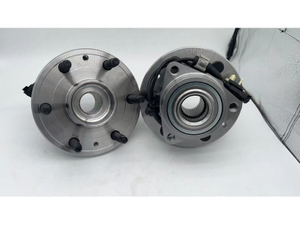 515160 / RM930968 / The front wheels of the four-wheel drive version of the 2014 Cadillac Escalade.