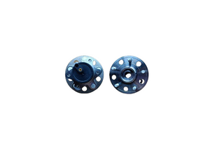 F-584269 / RM91095 / The rear wheels of the first generation of Geely Borui. 