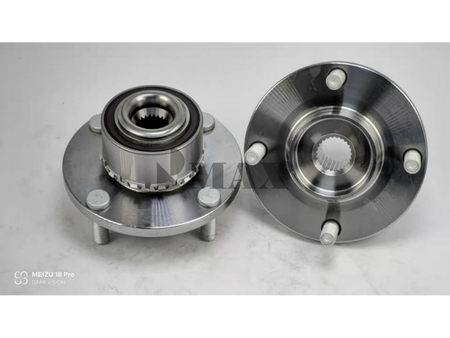 13042304 / RM930282 / The front wheels of BAIC E150