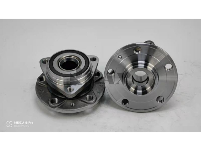 8V0498625 / RM930469 / The front wheels (with large three holes) of the Tiguan L