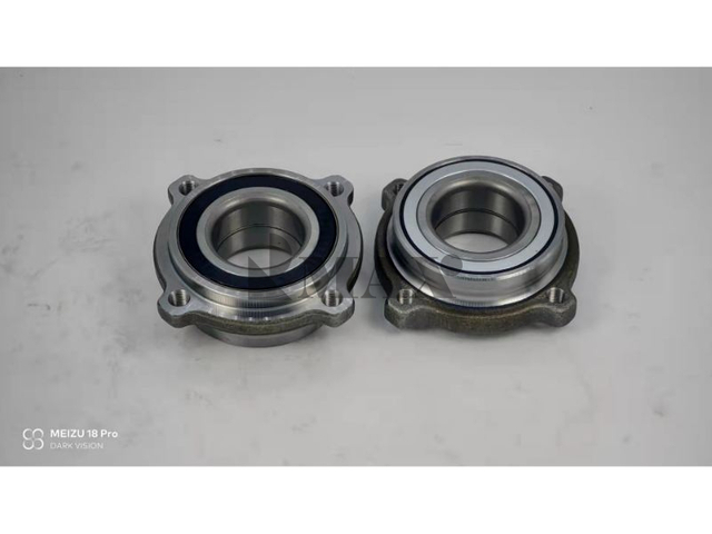 33406789970 / RM930208 / The rear wheels of BMW X1 (E84)