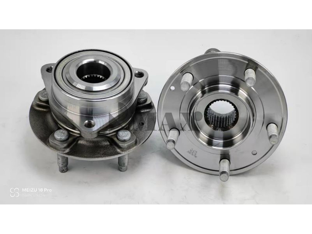 26676790 / RM930364 / The front wheels of the Buick GL6