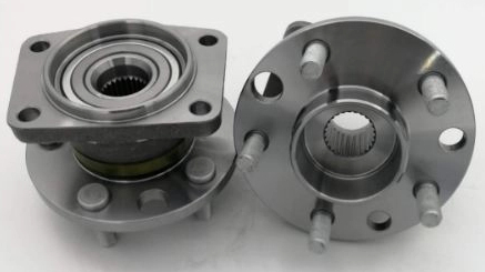 C2S3301/512306 / RM930651 / The rear wheels of the Jaguar X-TYPE