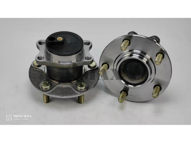 5105719AB/3785A008 / RM930249 / The rear wheels of the two-wheel drive Outlander