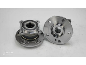 A2463340206 / RM930696 / The rear wheels of Mercedes-Benz models X156, W176, W246, C117 in all-wheel drive (AWD) version.