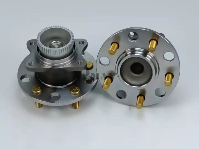 23B02A002 RM930110 The rear wheels of Soueast DX7 