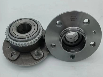 26685432 / RM930920 / The rear wheels of Buick Velite.