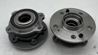 1673340300 / RM931033 / The front wheels of the four-wheel drive version of Mercedes-Benz W167