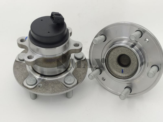 355070-U03 / RM930283 / The rear wheels of BAIC Senova X35