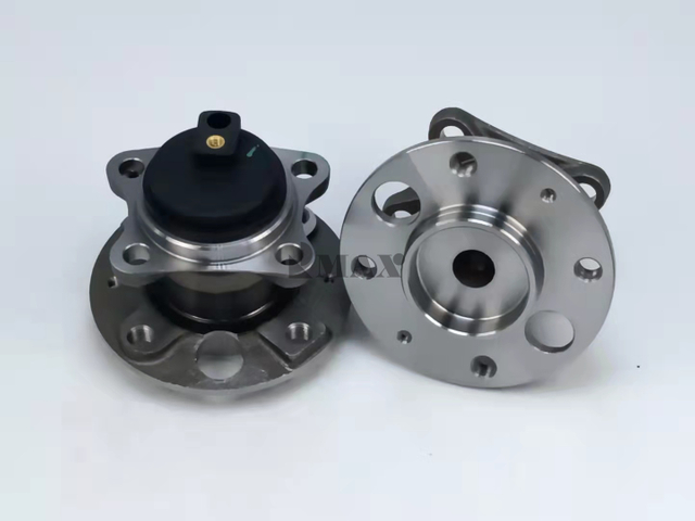 E240310J-F0100 RM930115 The rear wheels of Dongfeng Fengshen A30