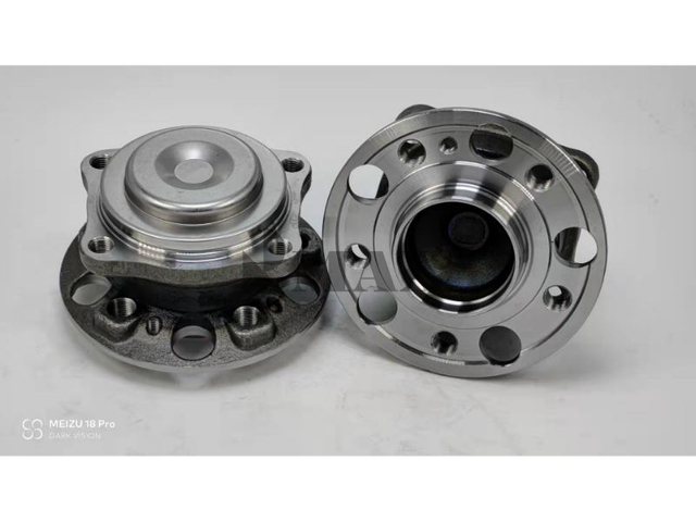 A2223340206 / RM930220 / The front wheels of Mercedes-Benz W222 two-wheel drive