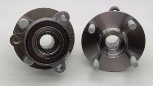 N243-26-15X / RM931063 / The rear wheels of the imported Mazda 5 (2018 - present).