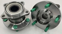 G33S-26-15X/512350 / RM930528 / The rear wheel of the Mazda CX-7 4WD.