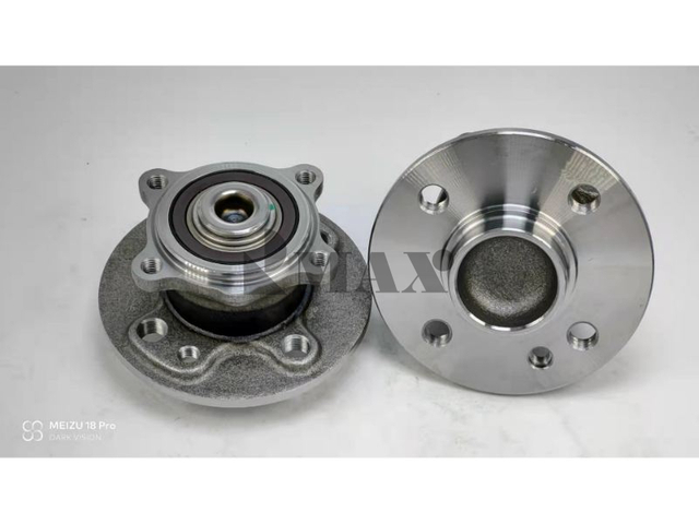 33416786620 / RM930252 / The rear wheels of BMW Mini R55