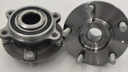 3103030-BQ01 / RM930683 / The front wheels of the Hongqi H5.