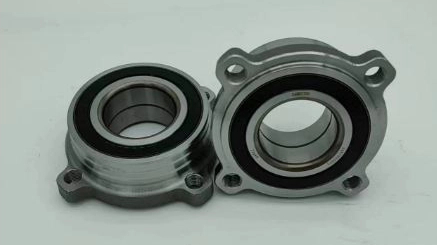 33411095652 / RM930973 / The rear wheels of the BMW E60