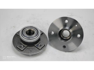 3104121C / RM930838 / The rear wheels of the 2012 BYD F0.