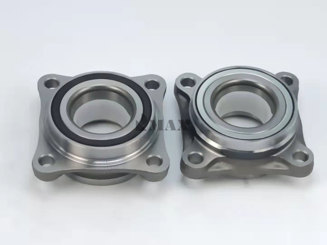 54KWH01 RM930121 The front wheels of Toyota Prado