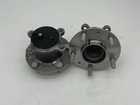 D10E-26-15X / RM930930 / The rear wheels of the imported Mazda CX-3