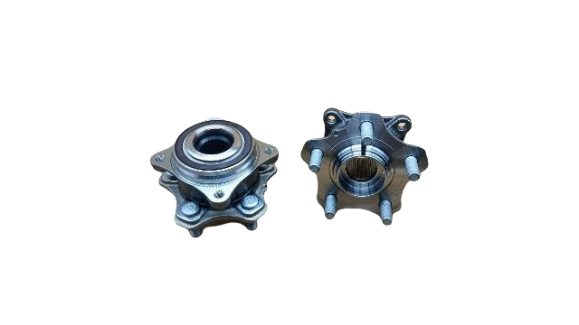 P0215203 / RM931109 / The front and rear wheels of NIO ET7 and NIO ES8.