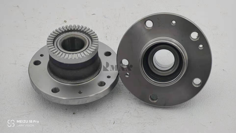 Professional Customization：15007015 Wheel Hub Bearing designed specifically for Rear Wheel of Changan CX30
